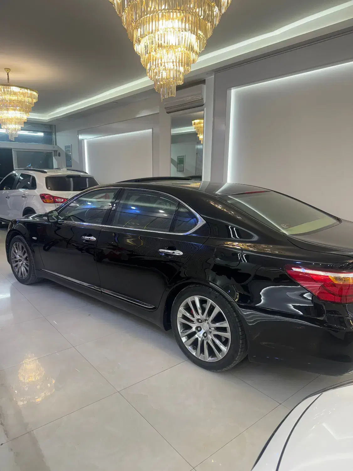 مرکزتخصصی خرید و فروش خودروهای ۶ و۸ سیلندر مجلل|خودرو سواری و وانت|مشهد, هفت تیر (حافظ)|دیوار