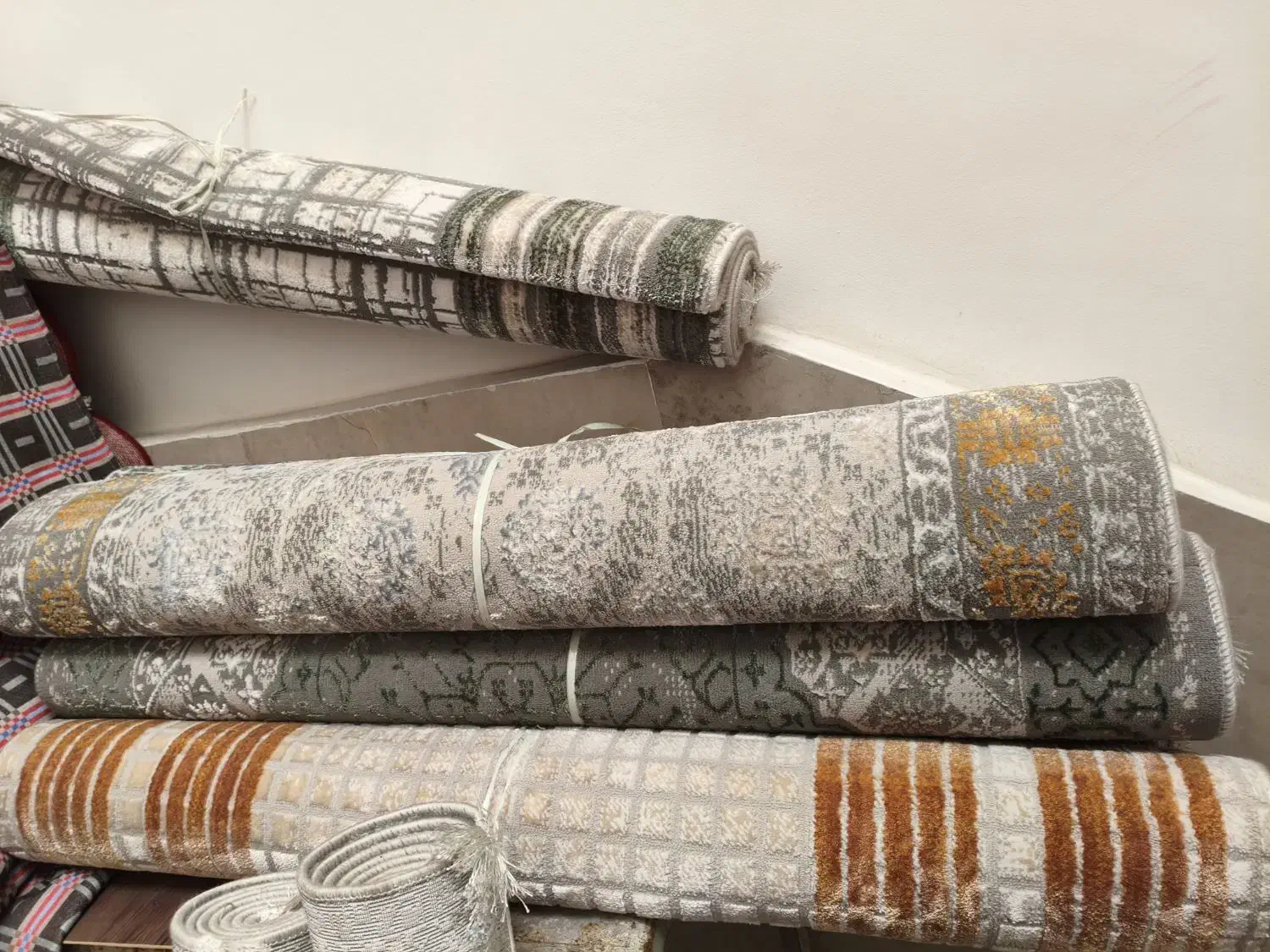 فرش|فرش|مشهد, کارگران|دیوار