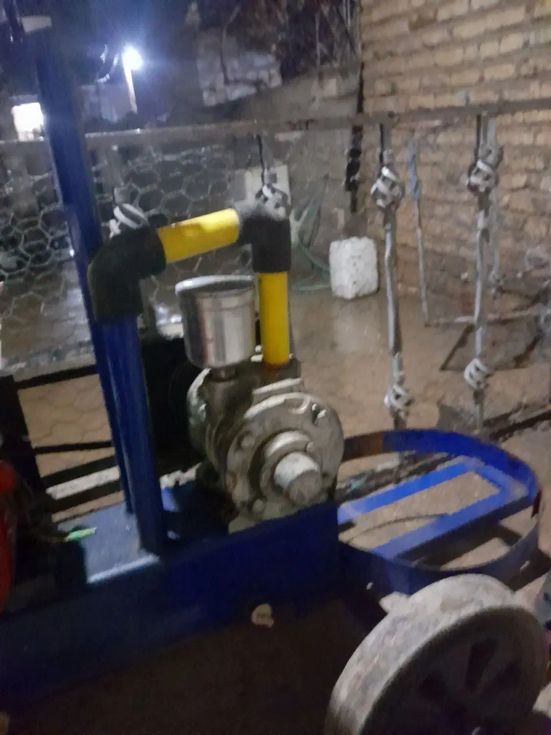 شیردوش موتور روبین|ماشین‌آلات صنعتی|آشخانه, |دیوار