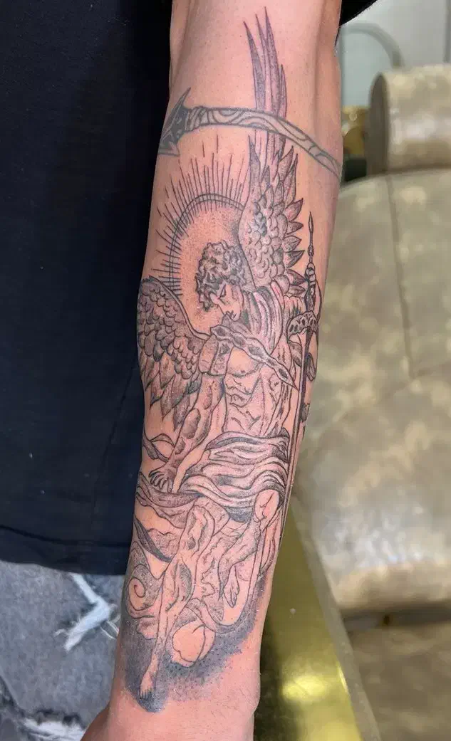 آموزش تتو بدن و مدل تتو بدن خانم|خدمات آرایشگری و زیبایی|گرمدره, |دیوار