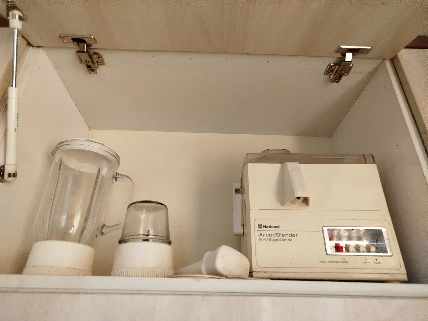 فروش آبمیوه گیری کارکرده|آبمیوه‌گیر و آب‌مرکبات‌گیر|هشتگرد, فاز ۷ مهستان|دیوار