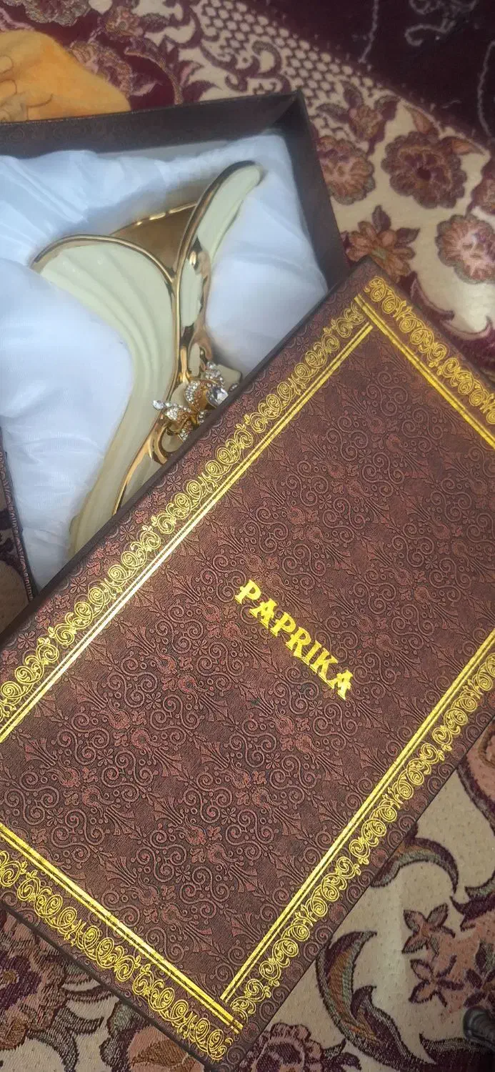 گلدان و شکلات خوری سرامیکی|صنایع دستی و سایر لوازم تزئینی|برخوار, |دیوار