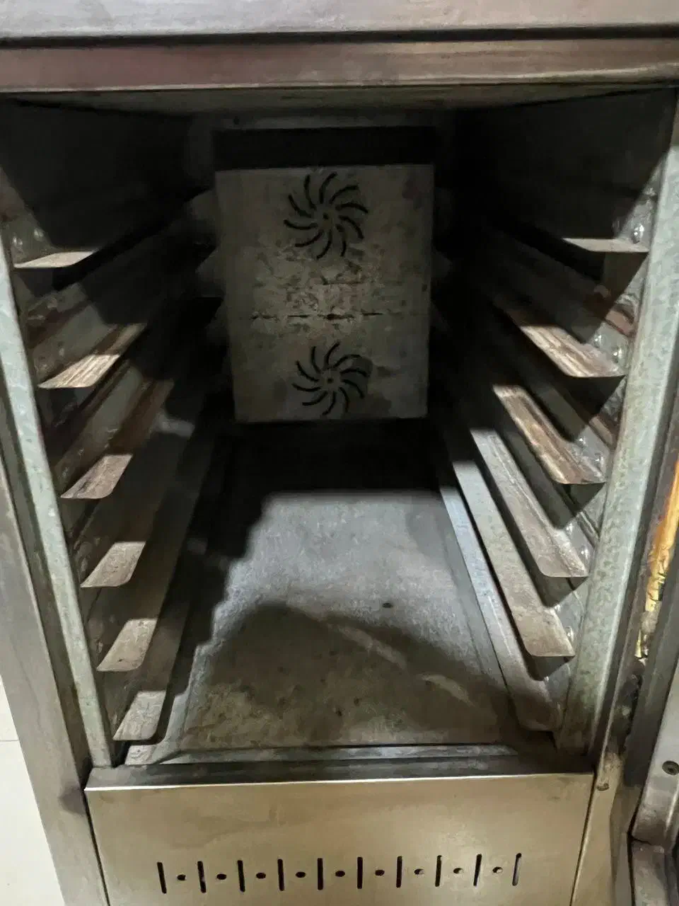 فر صنعتی کلوچه و کیک|اجاق گاز و لوازم برقی پخت‌وپز|رشت, دیلمان|دیوار