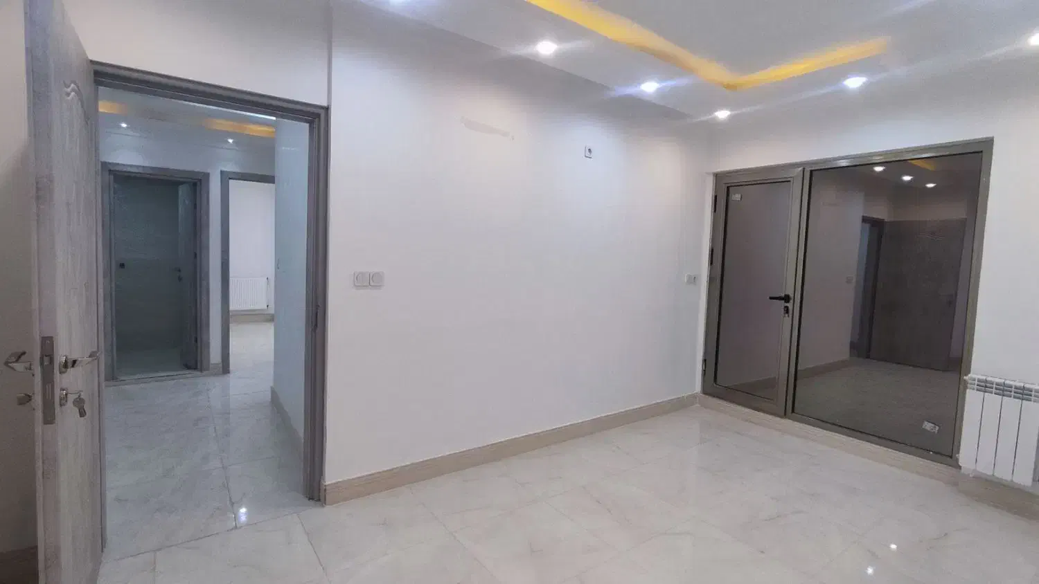 تک واحدی/ ۴خواب / کلید نخورده|فروش آپارتمان|بوشهر, |دیوار