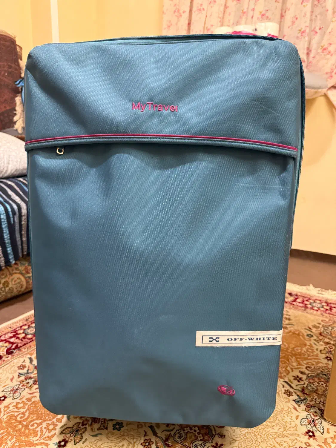 چمدان برزنتی سایز بزرگ|کیف، کفش، کمربند|آمل, |دیوار