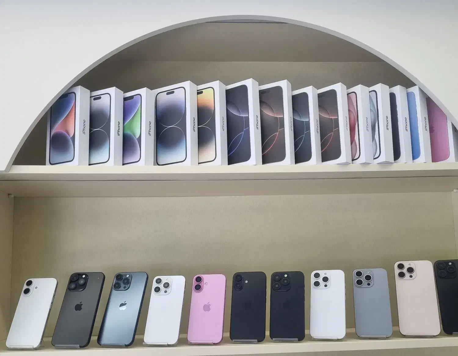 ایفون ۱۶ نرمال قیمت ۱۰۸۰۰۰|موبایل|کرج, گوهردشت|دیوار