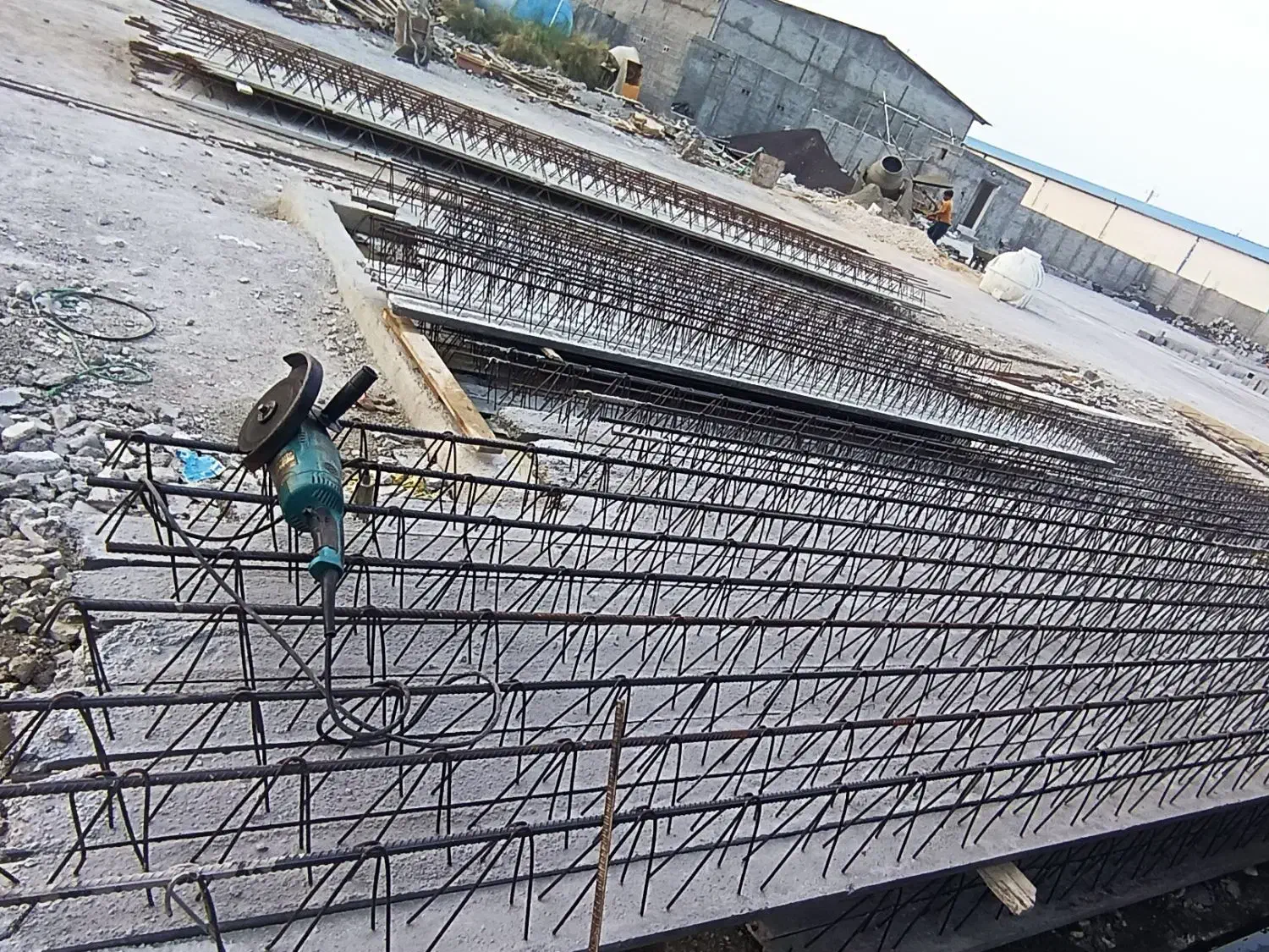 تولید انواع تیرچه و بلوک|خدمات پیشه و مهارت|بوشهر, |دیوار