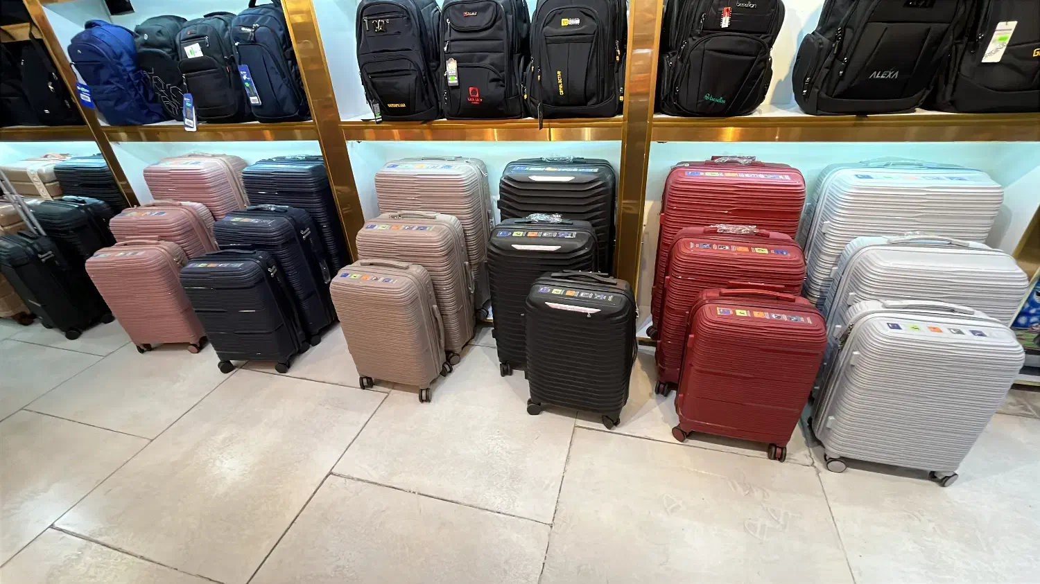 چمدان نشکن|کیف، کفش، کمربند|یزد, |دیوار