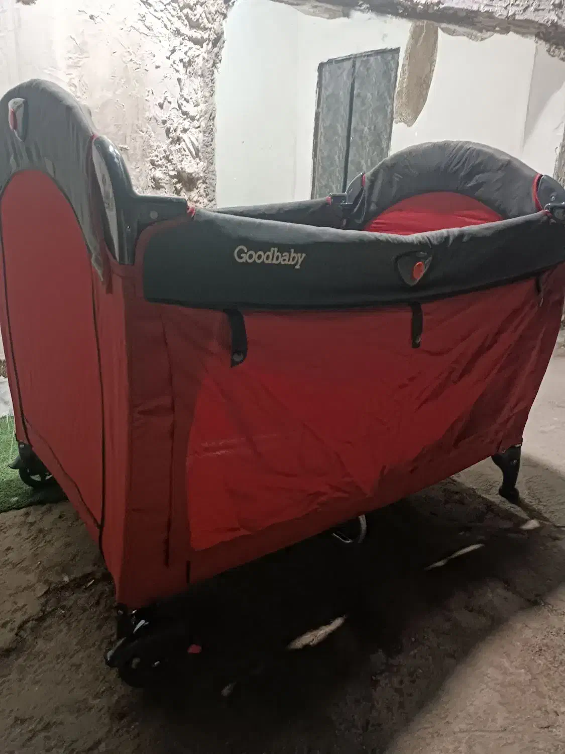 تخت بچه|تخت و صندلی بچه|اهواز, کوی علوی|دیوار