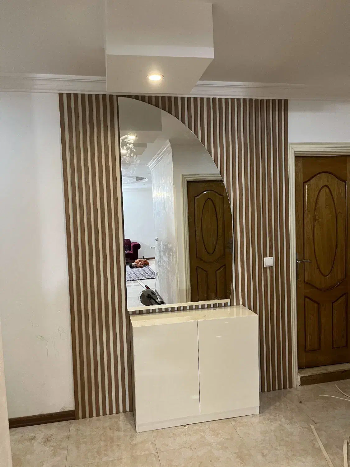 شاگرد برای کار کاغذدیواری ترمووال پارکت چمن|خدمات پیشه و مهارت|آمل, |دیوار