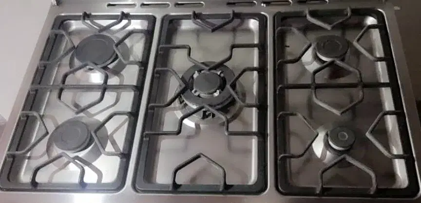 گاز ۵شعله فردار اسنوا در حد نو|اجاق گاز و لوازم برقی پخت‌وپز|بندر انزلی, بشمن|دیوار