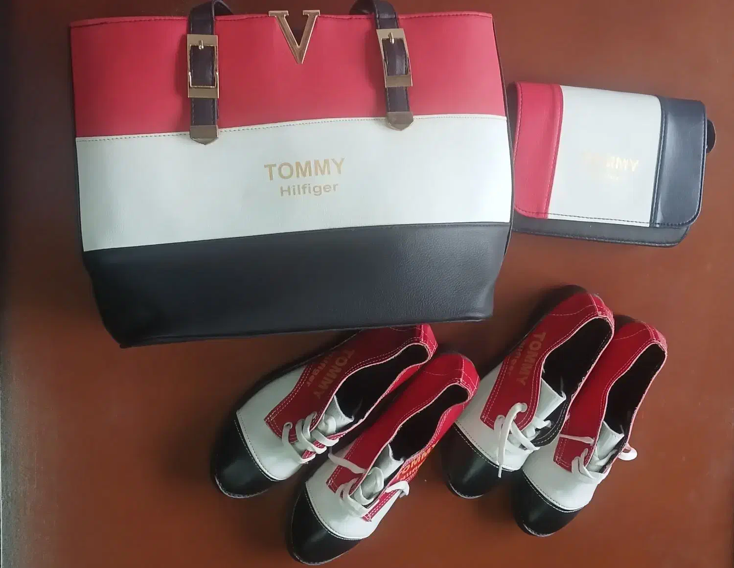 کیف و کفش ست|کیف، کفش، کمربند|پرند, فاز ۵|دیوار