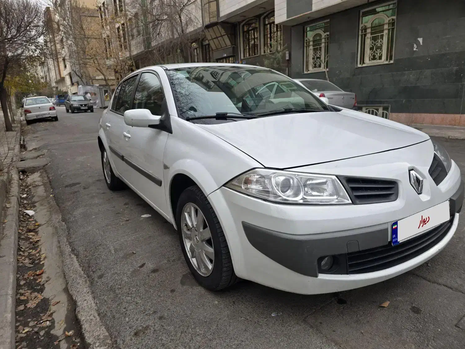 مگان مونتاژ ۲۰۰۰ اتومات مدل ۹۰|خودرو سواری و وانت|تهران, نظامی گنجوی (توانیر)|دیوار