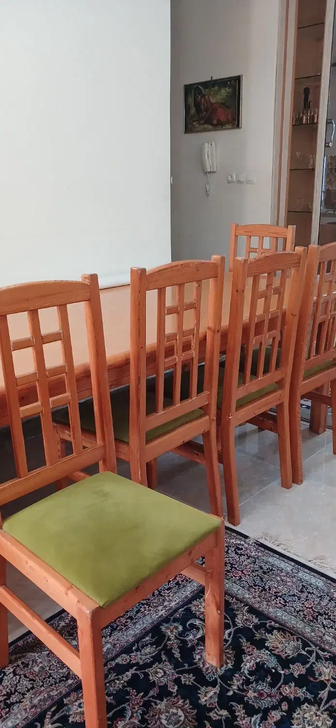 میز نهار خوری|میز و صندلی غذاخوری|رشت, شهرک شهید مفتح|دیوار