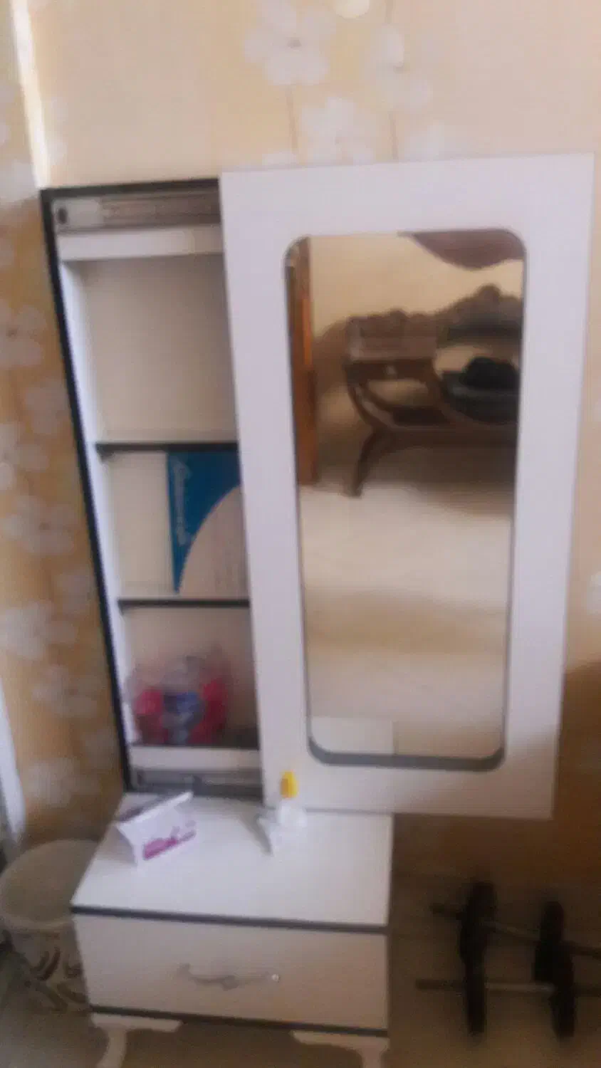 آینه ارایشی|آینه|مشهد, دانشجو|دیوار