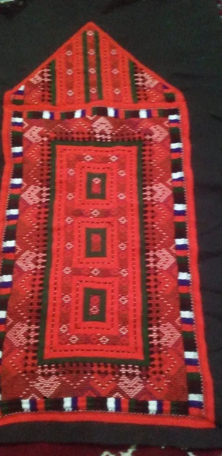 زی استین|لباس|هیرمند, |دیوار