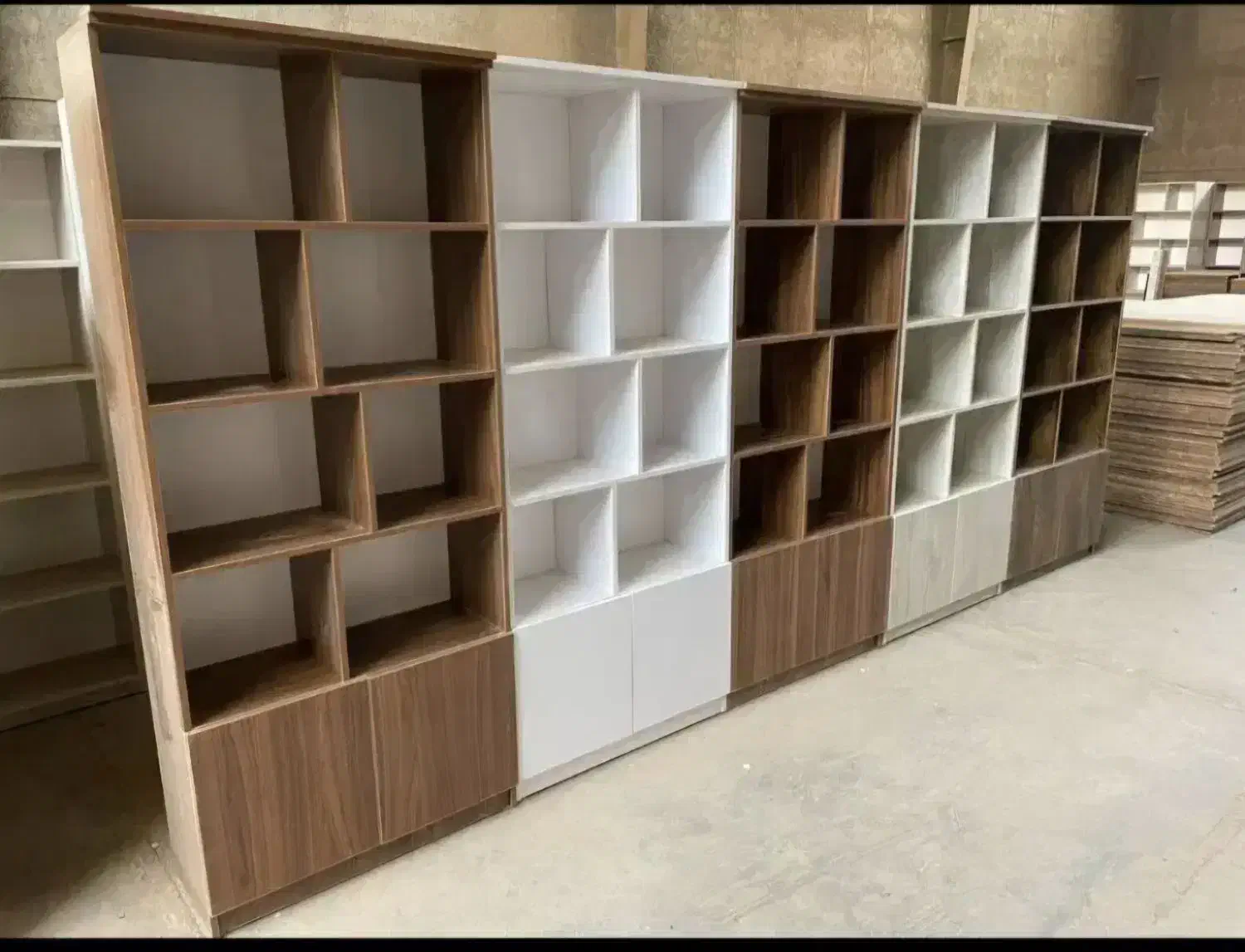 کتابخانه در امیدیه|کتابخانه، شلف، قفسههای دیواری|امیدیه, |دیوار