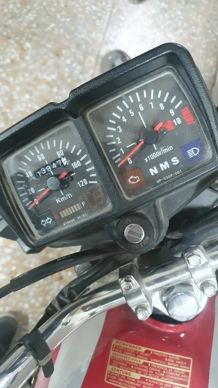 پرواز ۱۲۵ پنج دنده استارتی|موتورسیکلت|لنجان, |دیوار