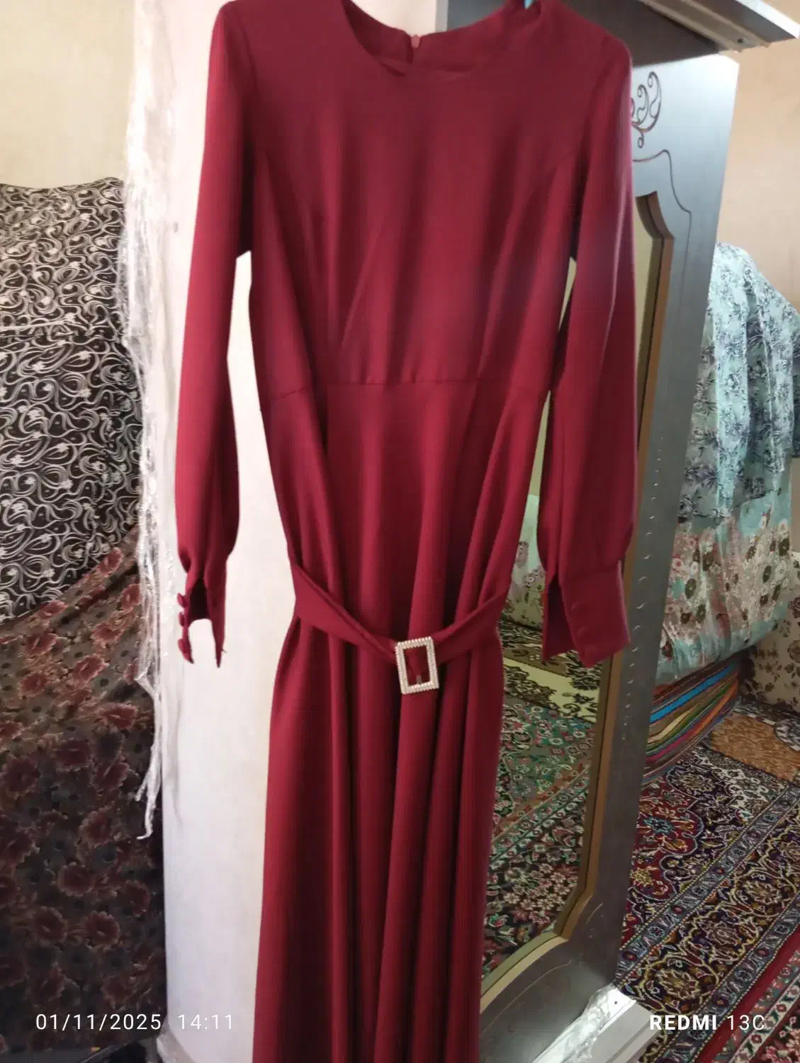 لباس نو به خاطر چاق شدن ب و اندازه نشدن|لباس|خوی, |دیوار