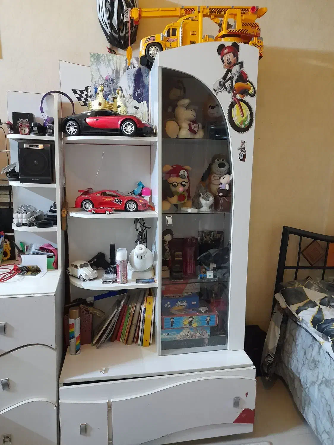 تخت یک نفره با کمد|تخت و سرویس خواب|مشهد, چهارچشمه|دیوار