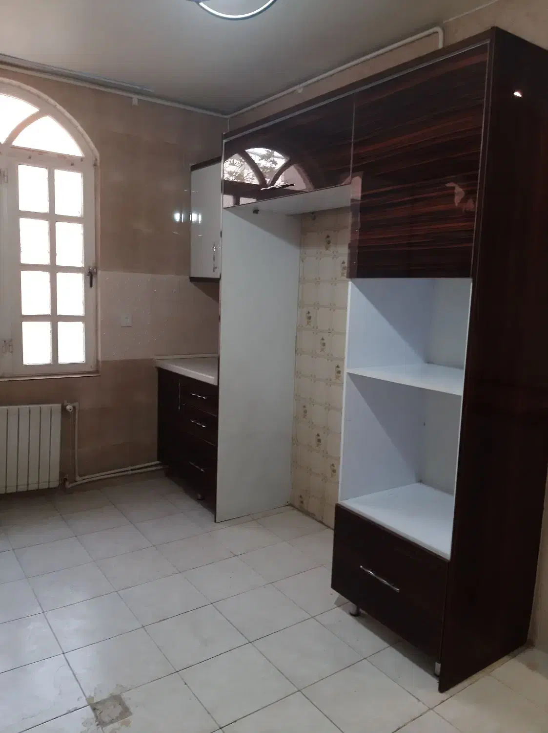 ۱۸۰ متر سه خوابه/ تخلیه/ شخصی ساز