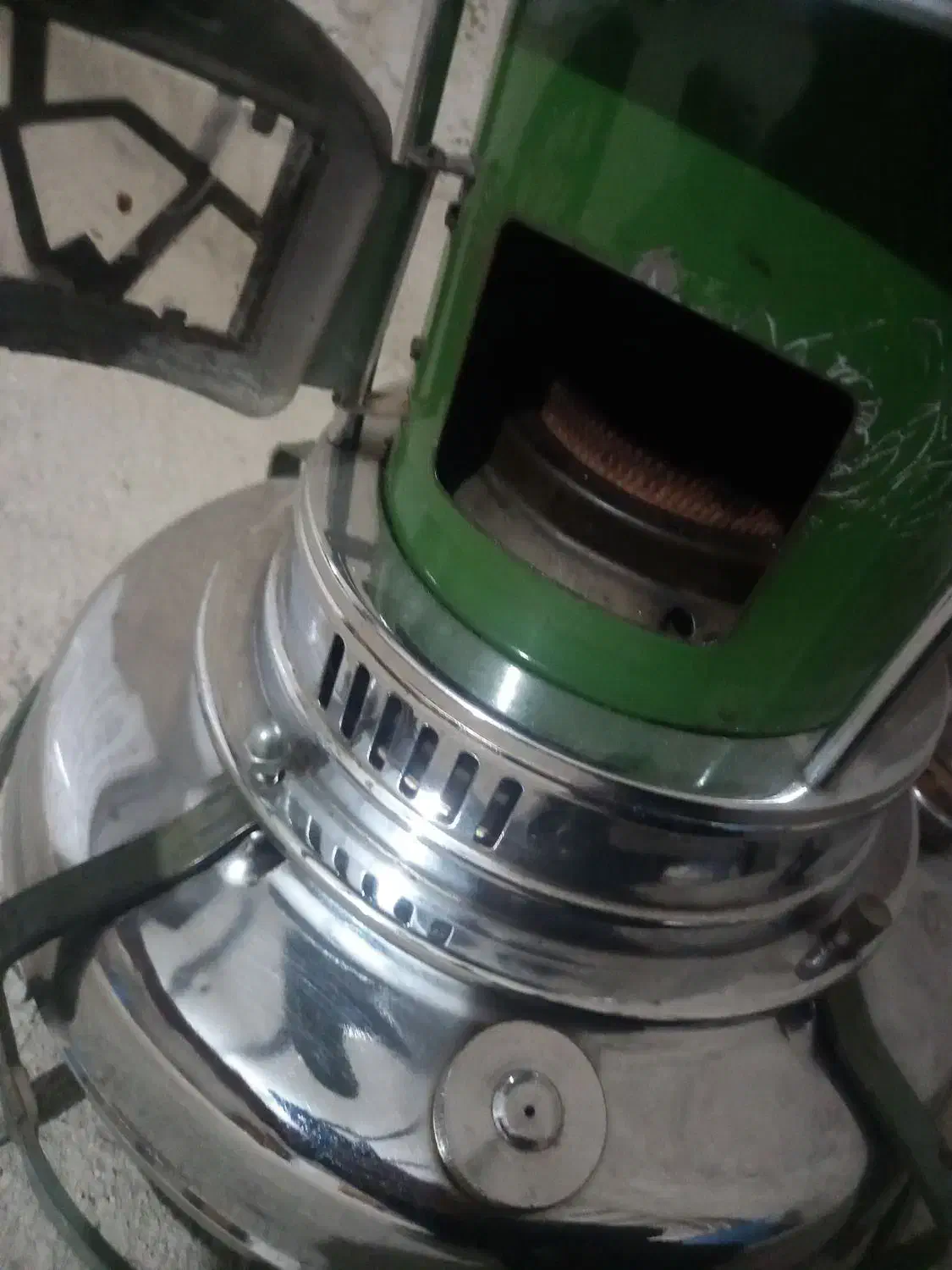 چراغ علاالدین|کلکسیون اشیاء عتیقه|رباطکریم, الارد|دیوار