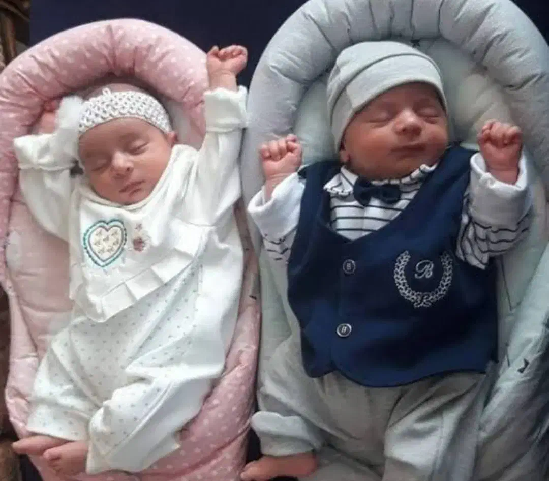 آغوشی سوئیسی و قندان فرنگی و کریر|کالسکه و لوازم جانبی|نیشابور, شهرک فرهنگیان|دیوار