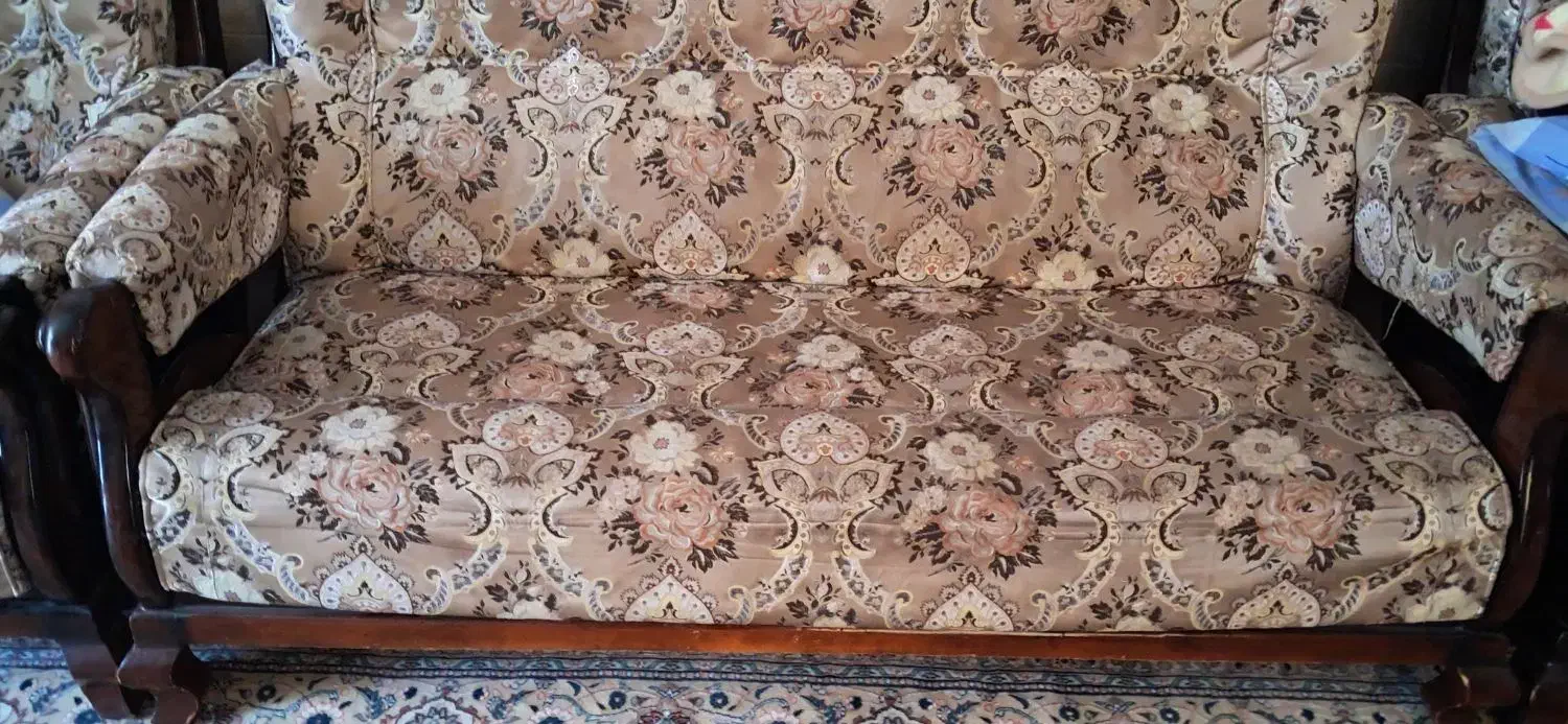 مبلمان ۷ نفره چوب گردو|مبلمان خانگی و میز عسلی|محلات, |دیوار