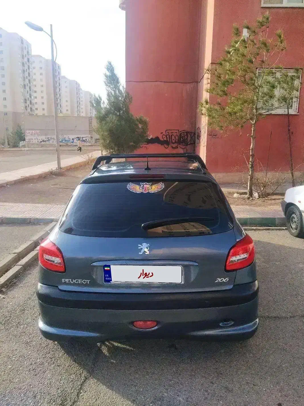 ۲۰۶ تیپ ۵|خودرو سواری و وانت|پرند, فاز ۵|دیوار