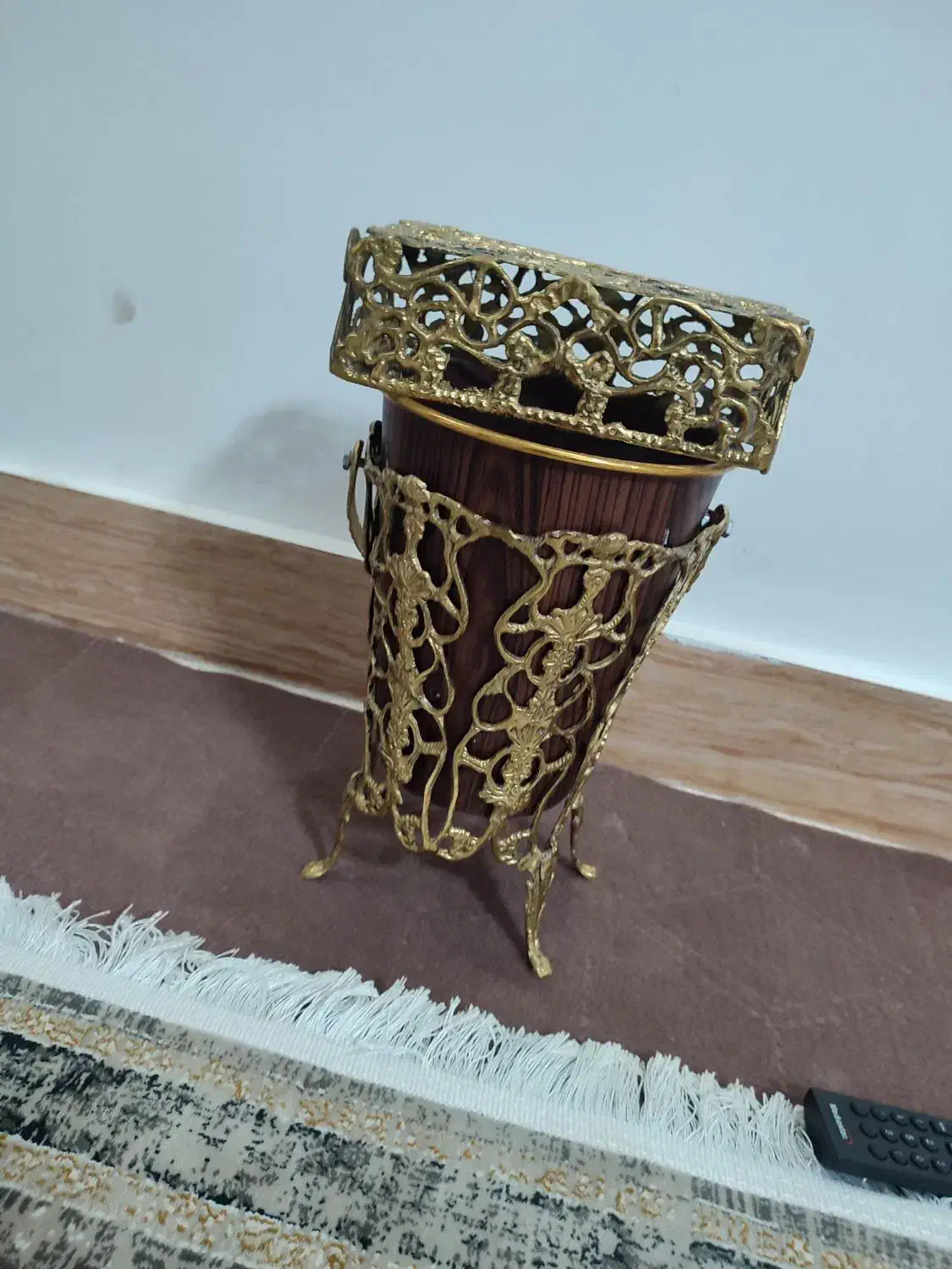 سطل اشغال برنز|صنایع دستی و سایر لوازم تزئینی|نقده, |دیوار