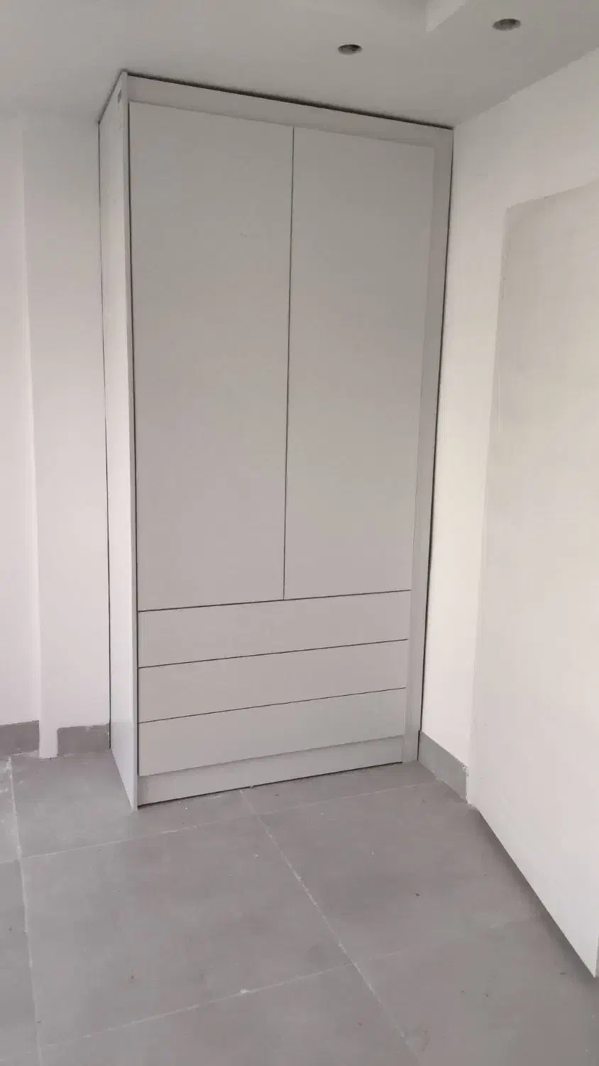 نصاب کابینت کمد دیواری و قرنیز تعمیرات نو و دست دو|خدمات پیشه و مهارت|تهران, خاوران|دیوار