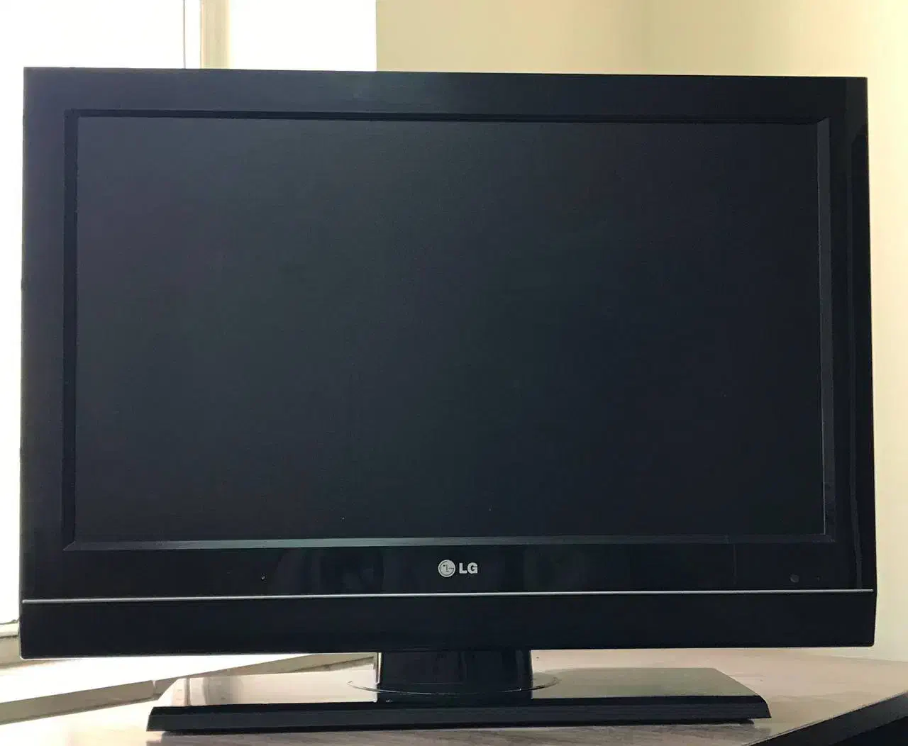 تلویزیون LCD الجی 32 اینچ مدل 32LC7R|تلویزیون و پروژکتور|کرمان, |دیوار