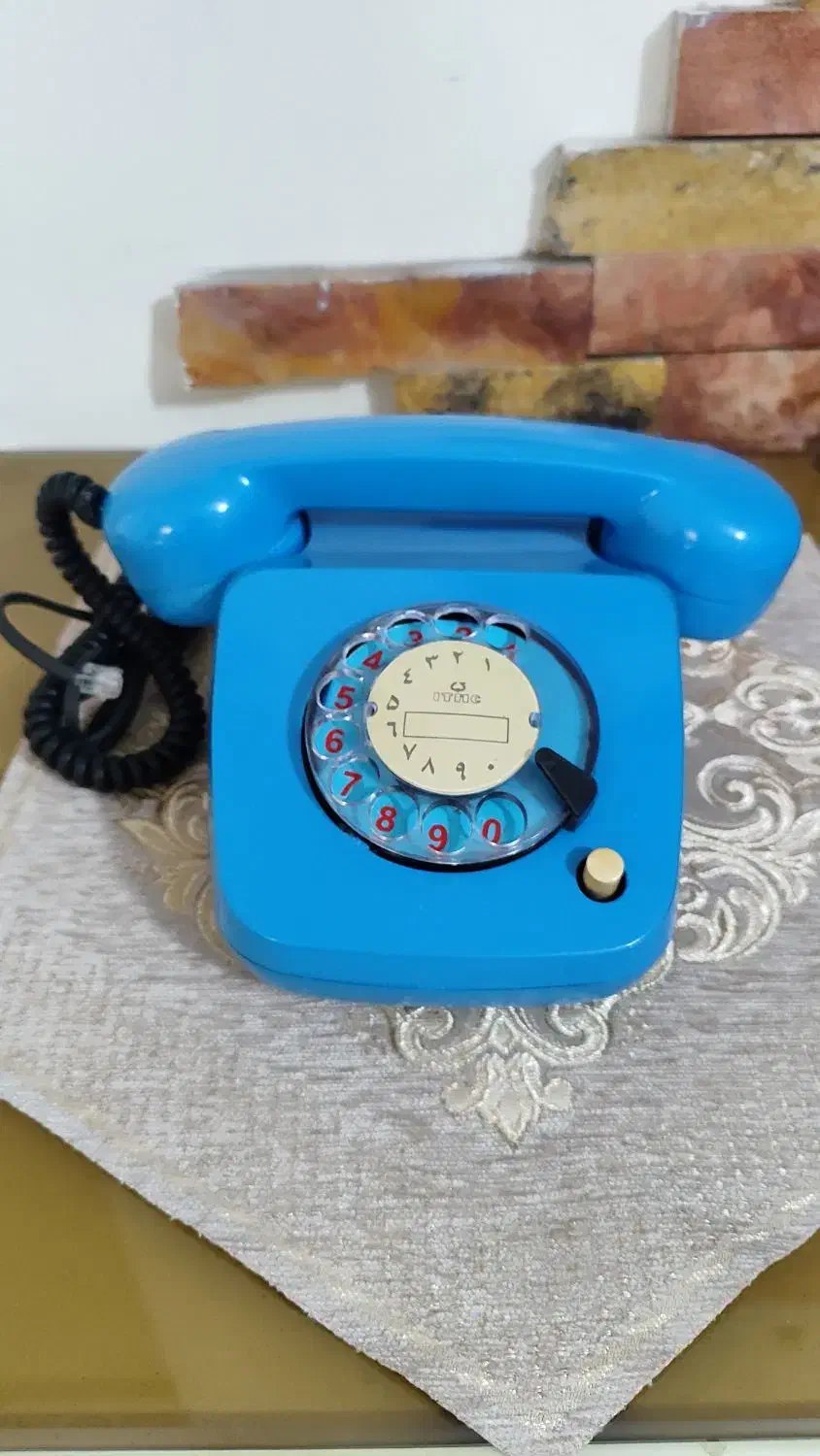 تلفن قدیمی|تلفن رومیزی|تهران, صد دستگاه|دیوار