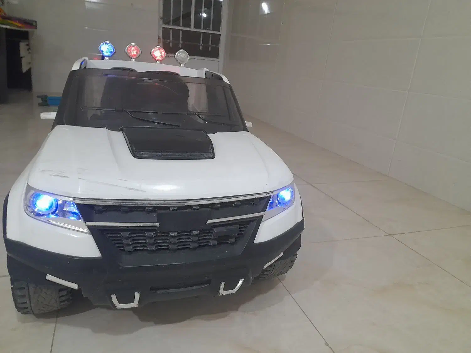 ماشین شارژی کودک|اسباب‌بازی بچه|قروه, |دیوار