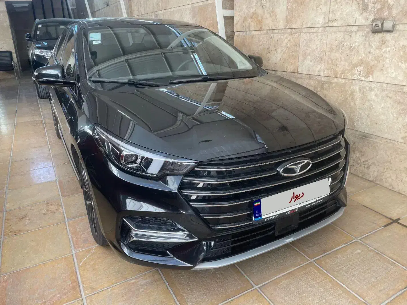 اریزو ۶ پرو مشکی ۴۰۲|خودرو سواری و وانت|اصفهان, مسجد مصلی|دیوار