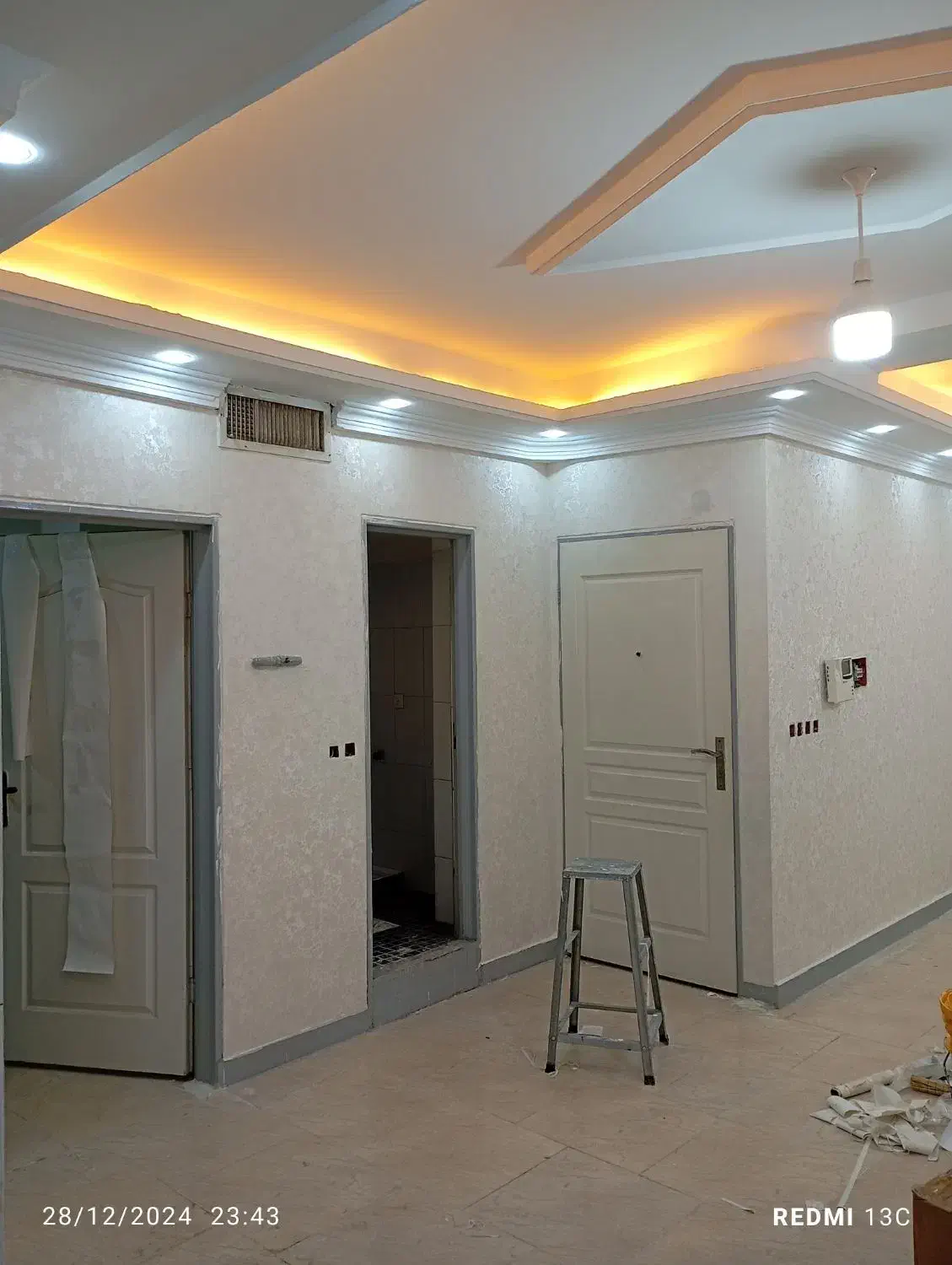 نقاشی ساختمان،پخش کاغذدیواری|خدمات پیشه و مهارت|قرچک, شهرک طلائیه|دیوار