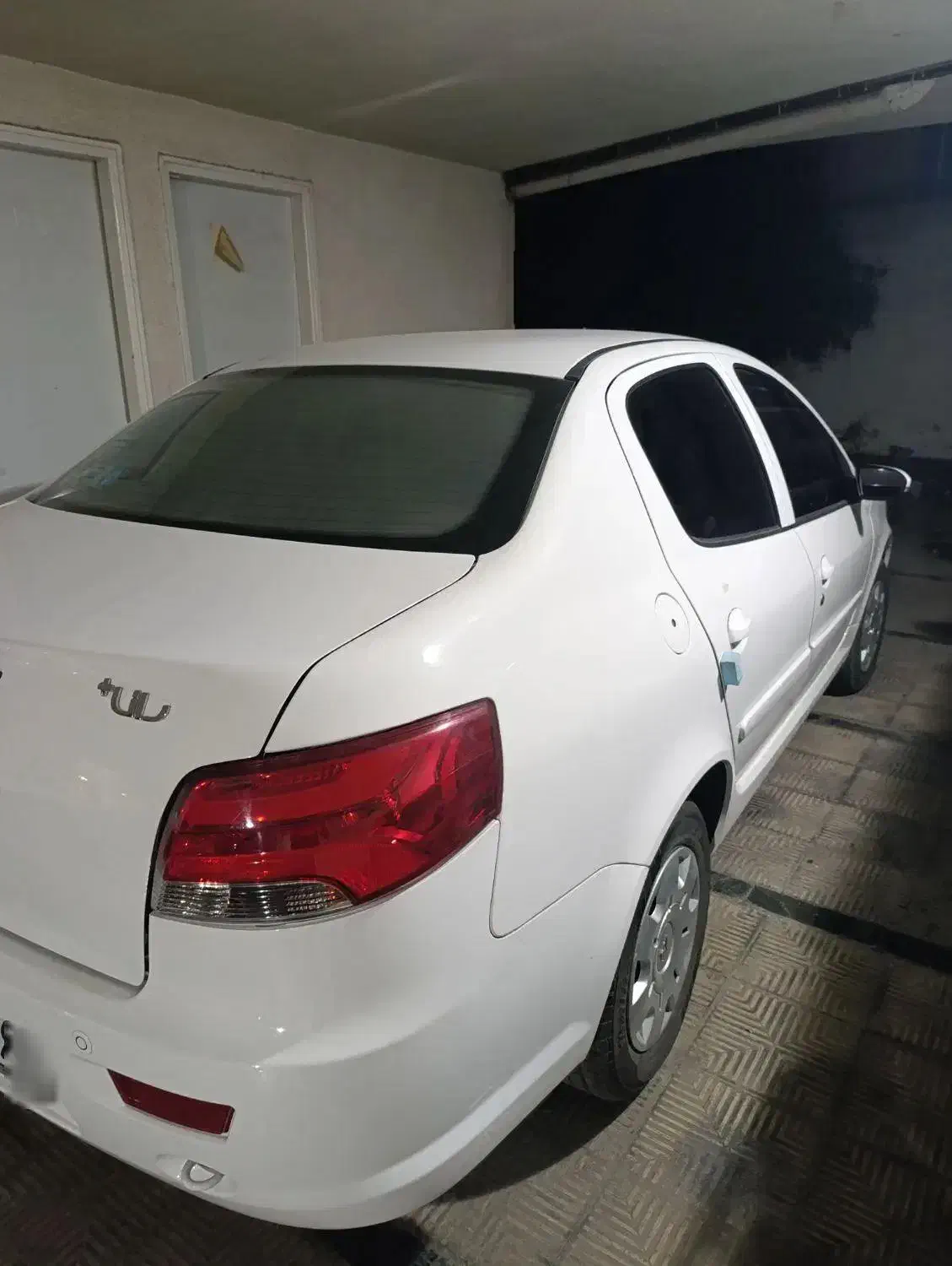 رانا پلاس ۴۰۳|خودرو سواری و وانت|شیراز, نشاط|دیوار