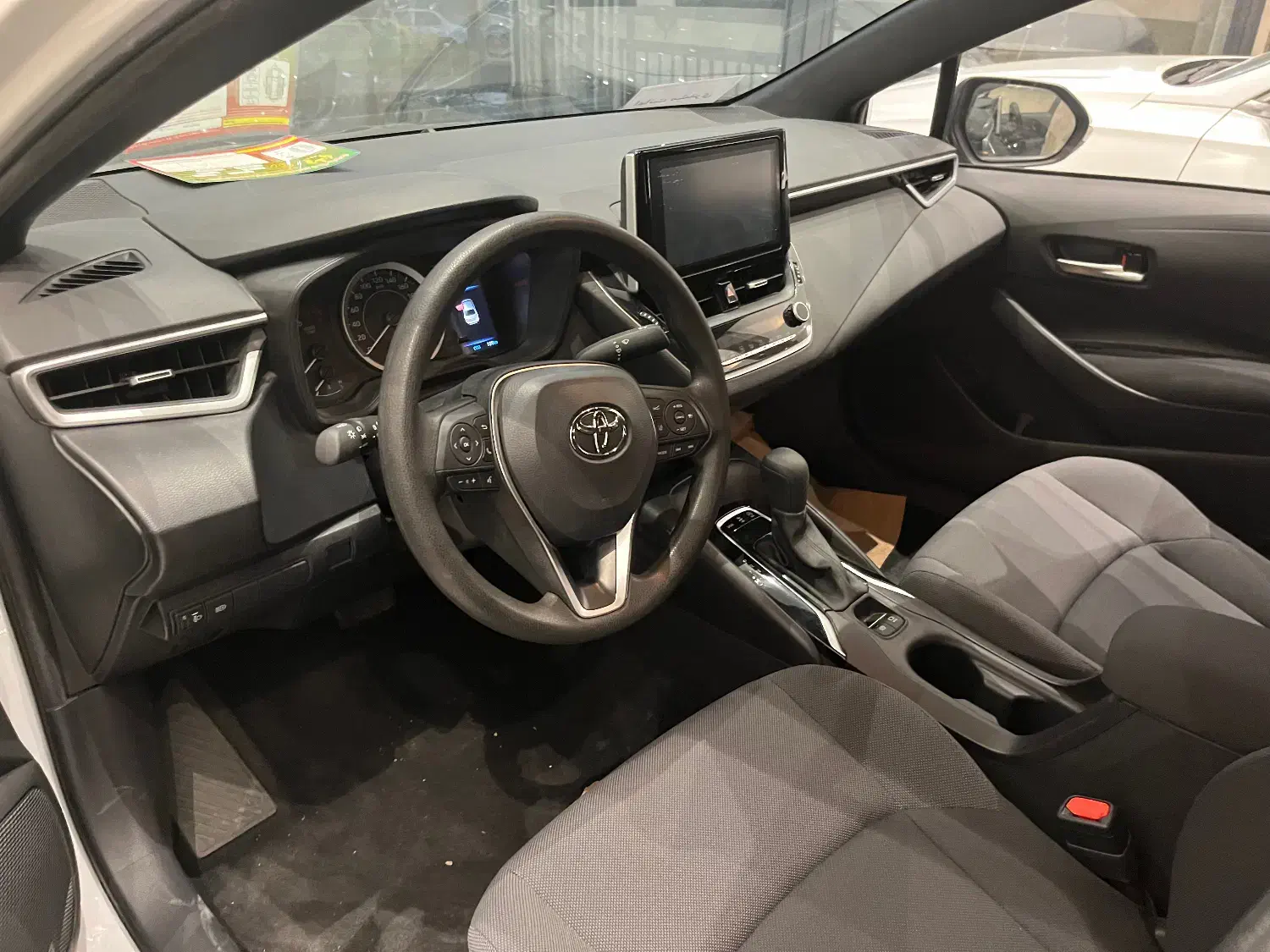 تویوتا لوین ۱۲۰۰ توربو|خودرو سواری و وانت|تهران, جمهوری|دیوار