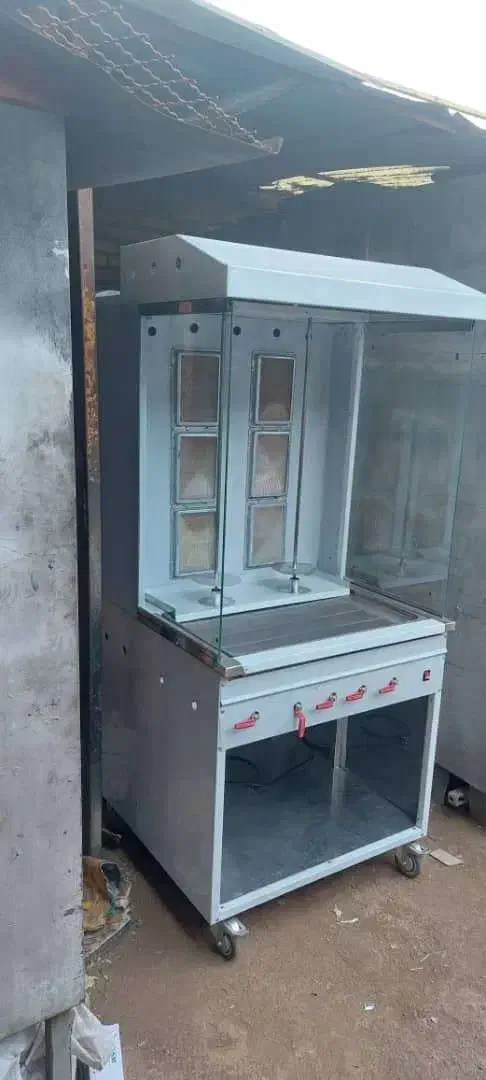 فرساندویچ فریزرتاپینگ صنعتی فرریلی ۷۰ کباب ترکی|کافیشاپ و رستوران|بوشهر, |دیوار