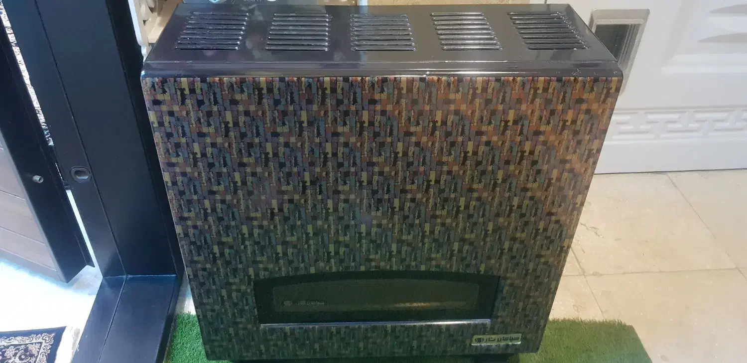 دو عدد بخاری در حد نو فقط چند روز روشن بوده|بخاری، هیتر، شومینه|پیشوا, |دیوار