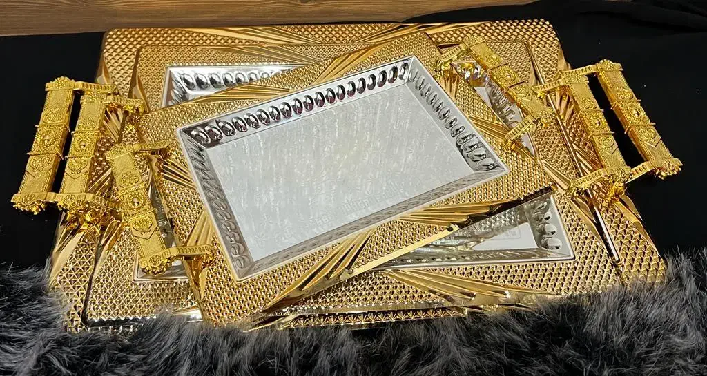 سینی استیل طلایی پذیرایی|ظروف سرو و پذیرایی|شیراز, شاهچراغ|دیوار