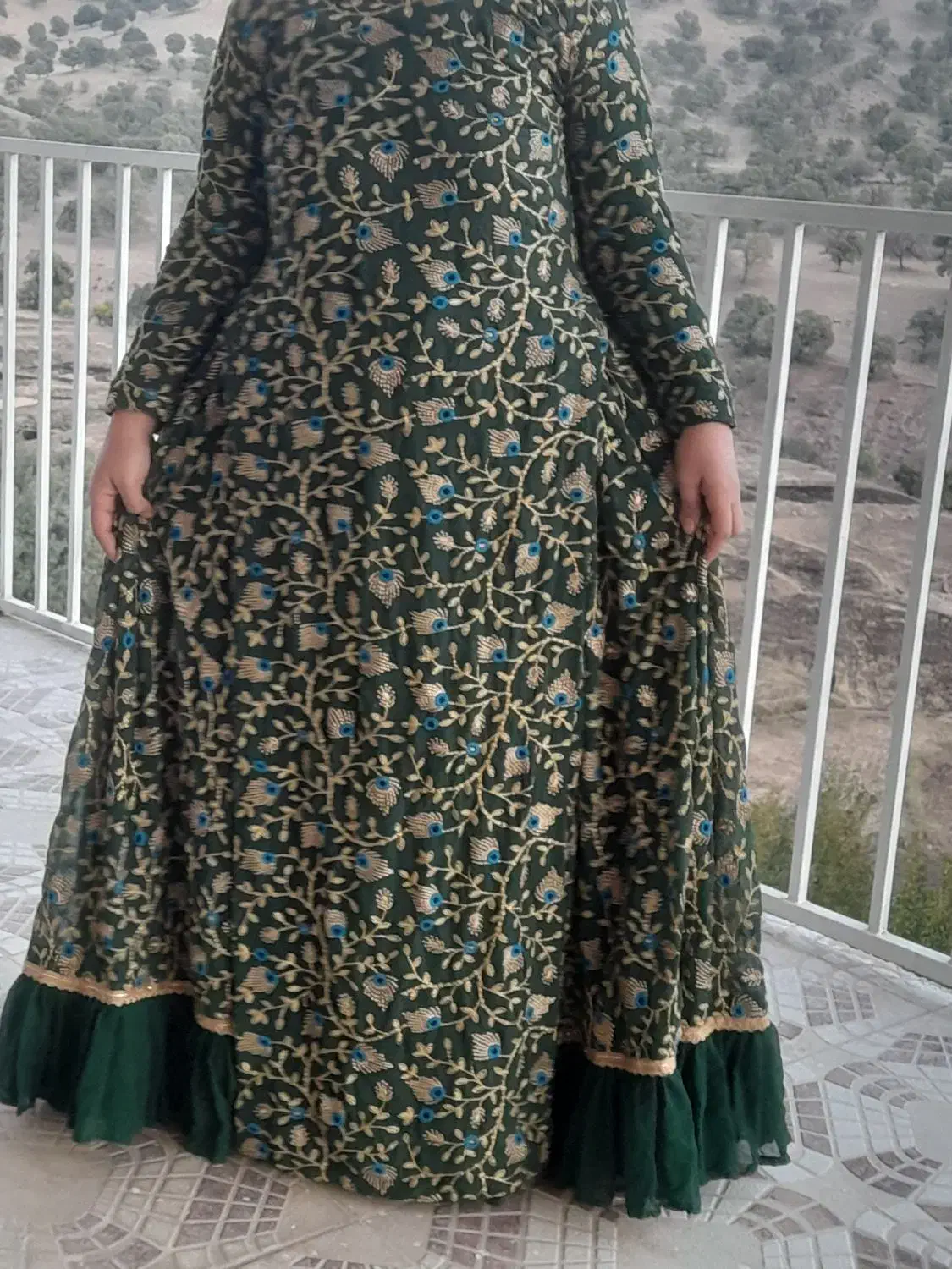 لباس محلی|لباس|پاتاوه, |دیوار