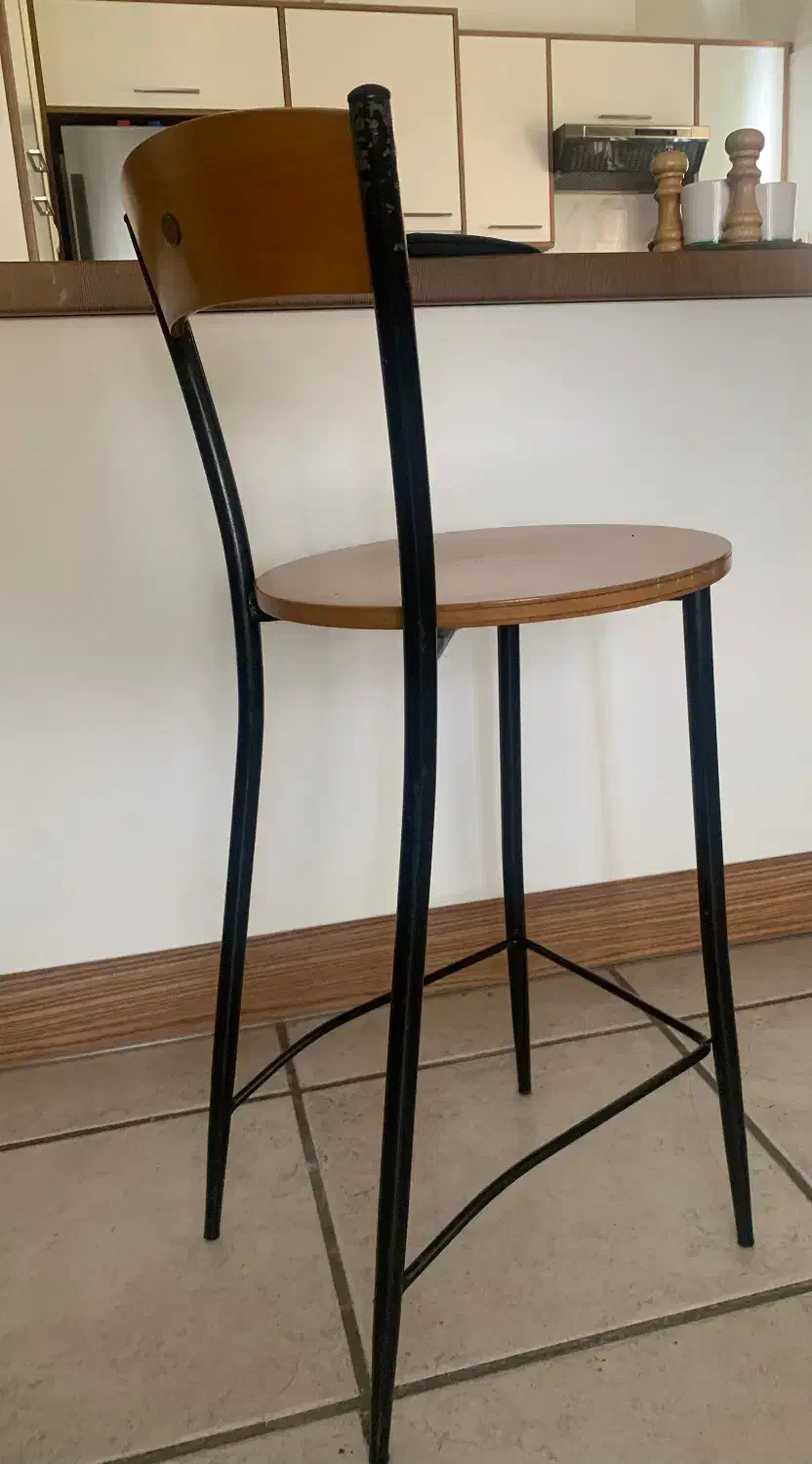 صندلی بار|صندلی و نیمکت|کیش, |دیوار