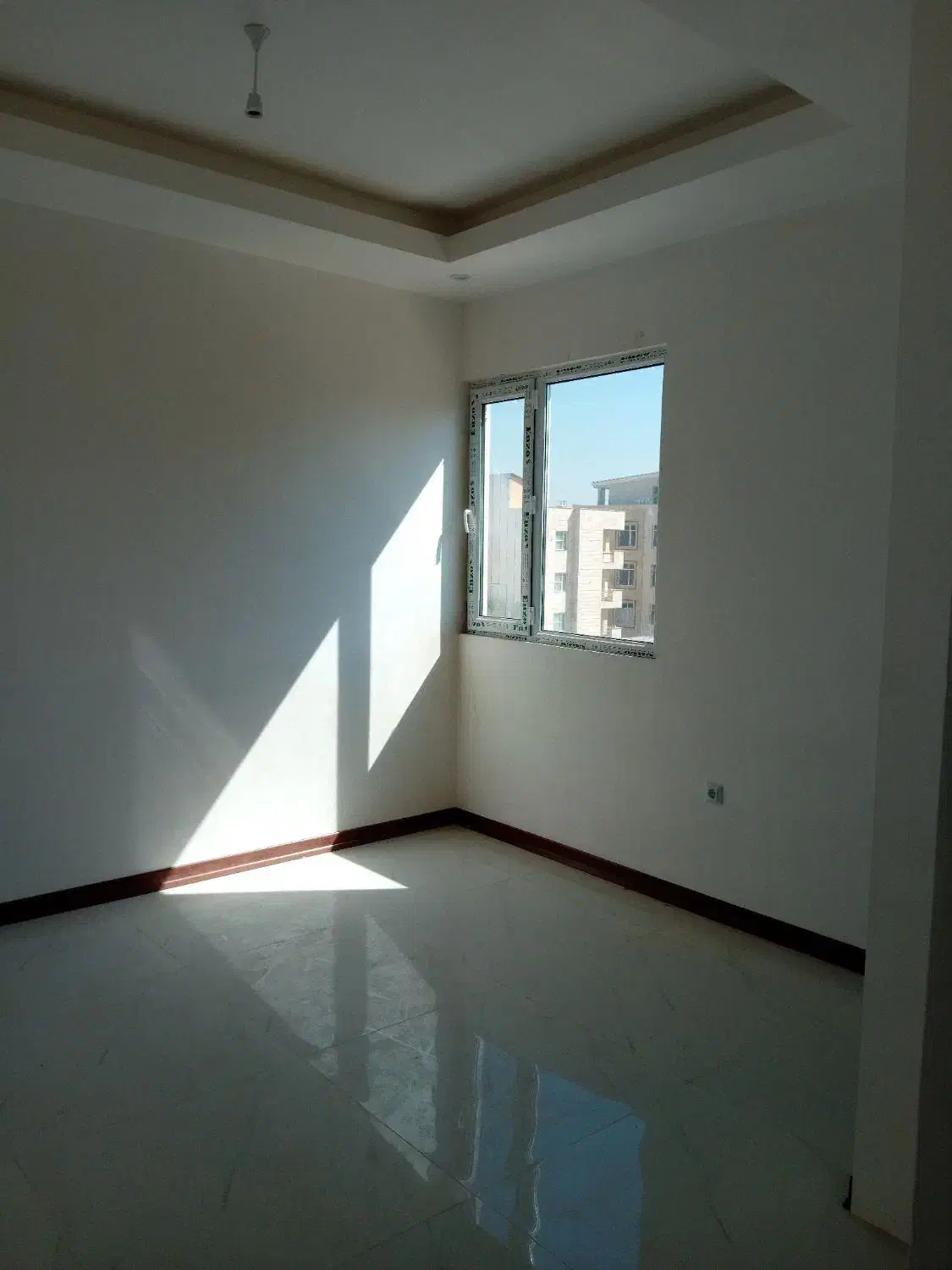 ۱۲۰ متر واحد/نوساز/۲ طرف نور/تختی|فروش آپارتمان|بروجرد, |دیوار