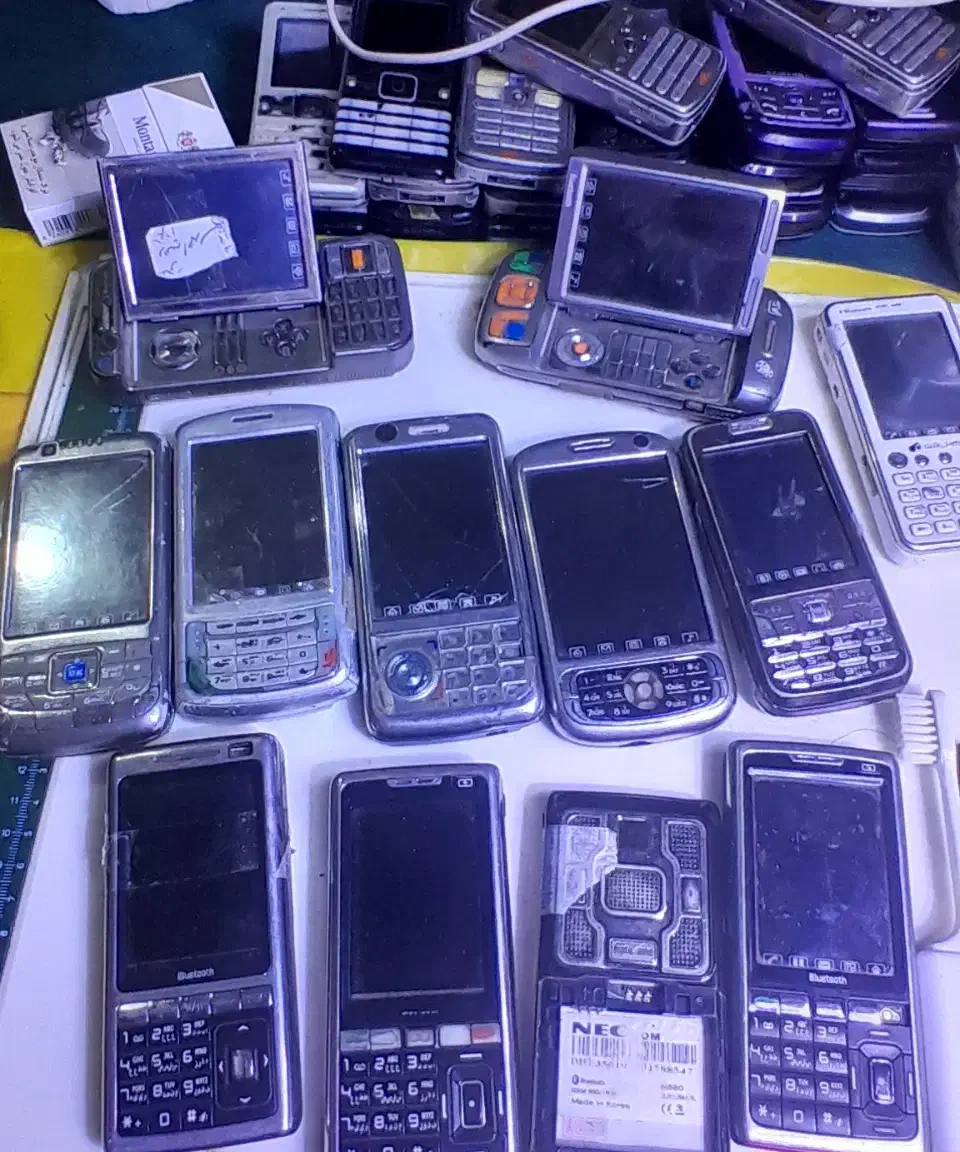 گوشی موبایل قدیمی وخراب|موبایل|کوهسار (البرز), |دیوار