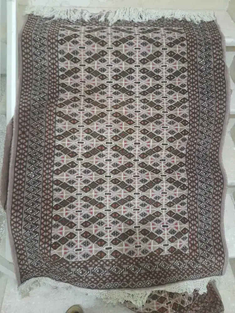 فرش دستبافت ترکمن یک در یک ونیم بدون زدگی و آسیب|فرش|اسلامآباد غرب, |دیوار