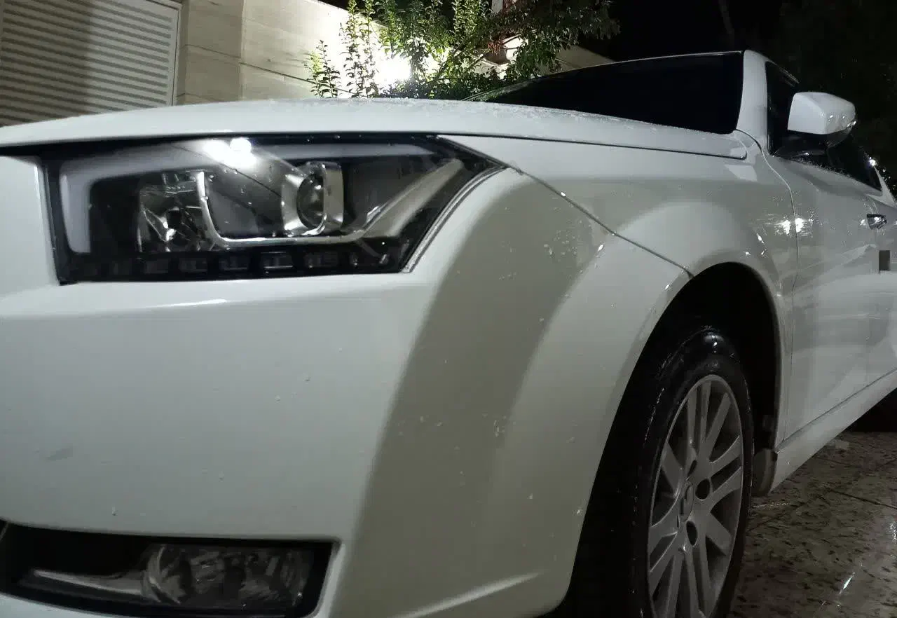 دنا پلاس ۱۴۰۴ ۶ سرعته خشک|خودرو سواری و وانت|گرگان, |دیوار