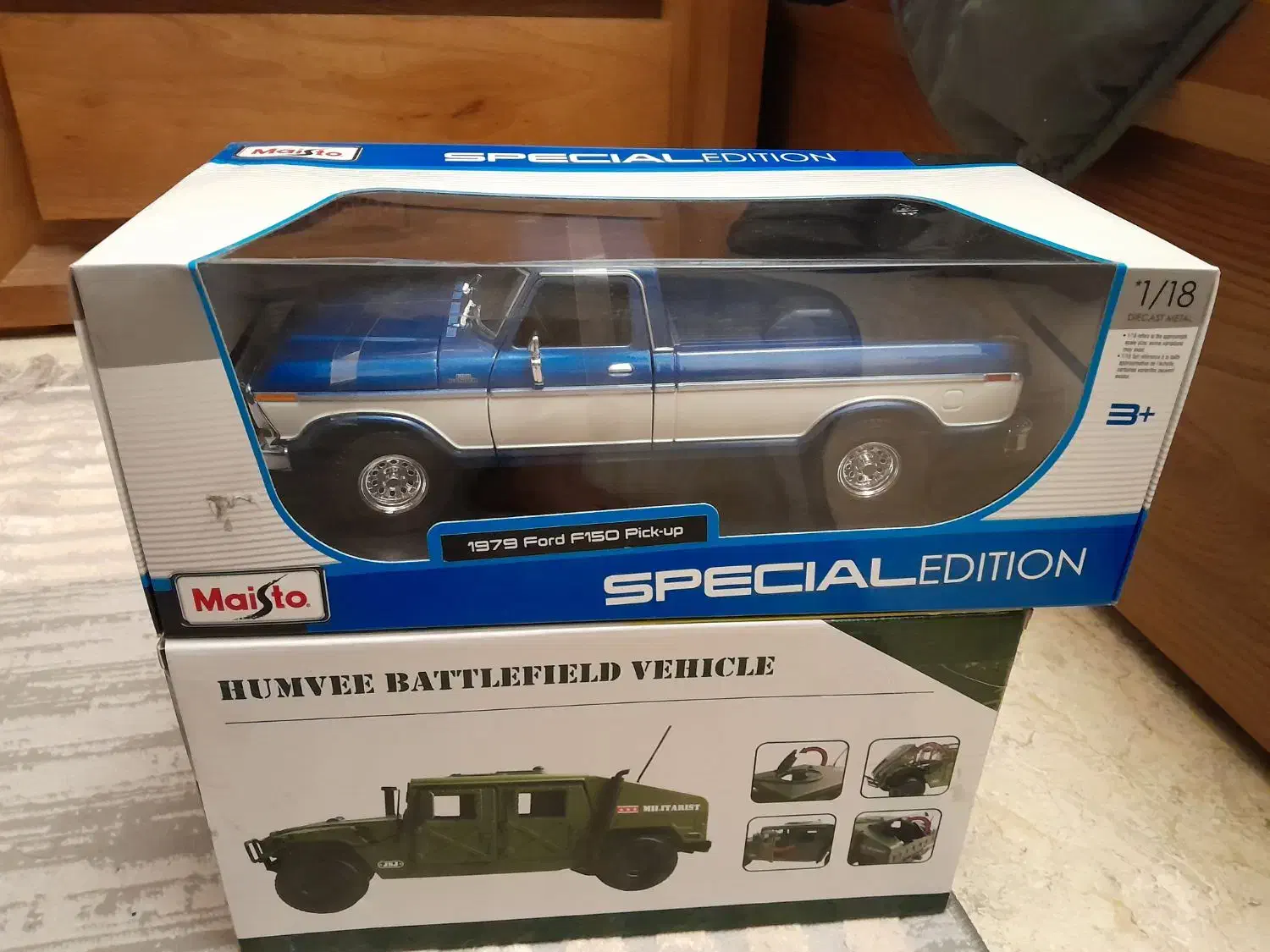 تعدادی ماکت ماشین و موتور|کلکسیون و سرگرمی|تهران, فردوس|دیوار