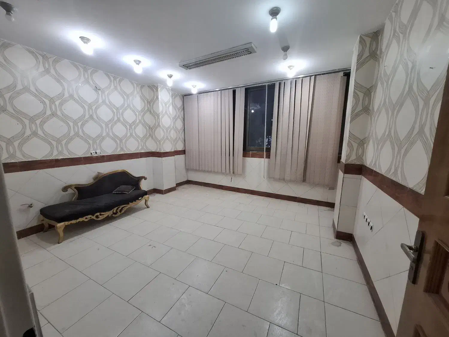 اجاره دفتر کار|اجارهٔ دفتر کار، اتاق اداری، مطب|اصفهان, ملک‌شهر|دیوار