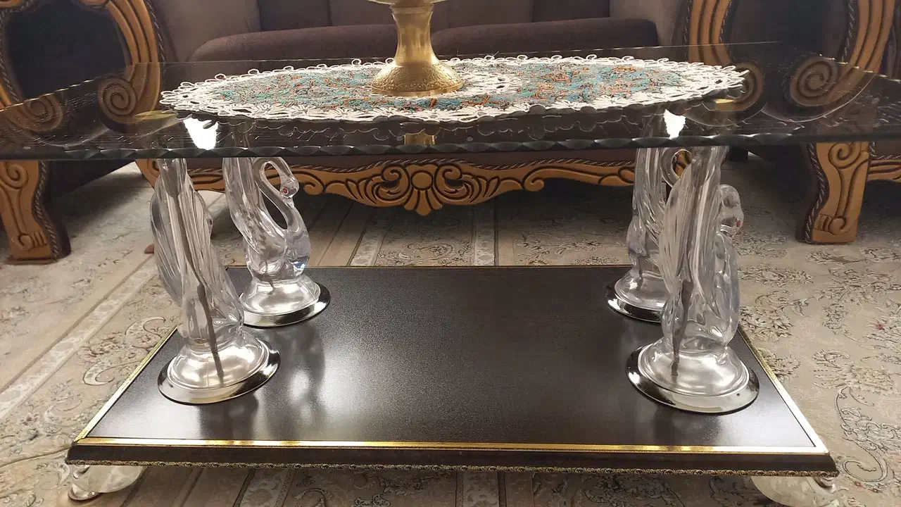 راحتی در حد نو|مبلمان خانگی و میز عسلی|خنداب, |دیوار
